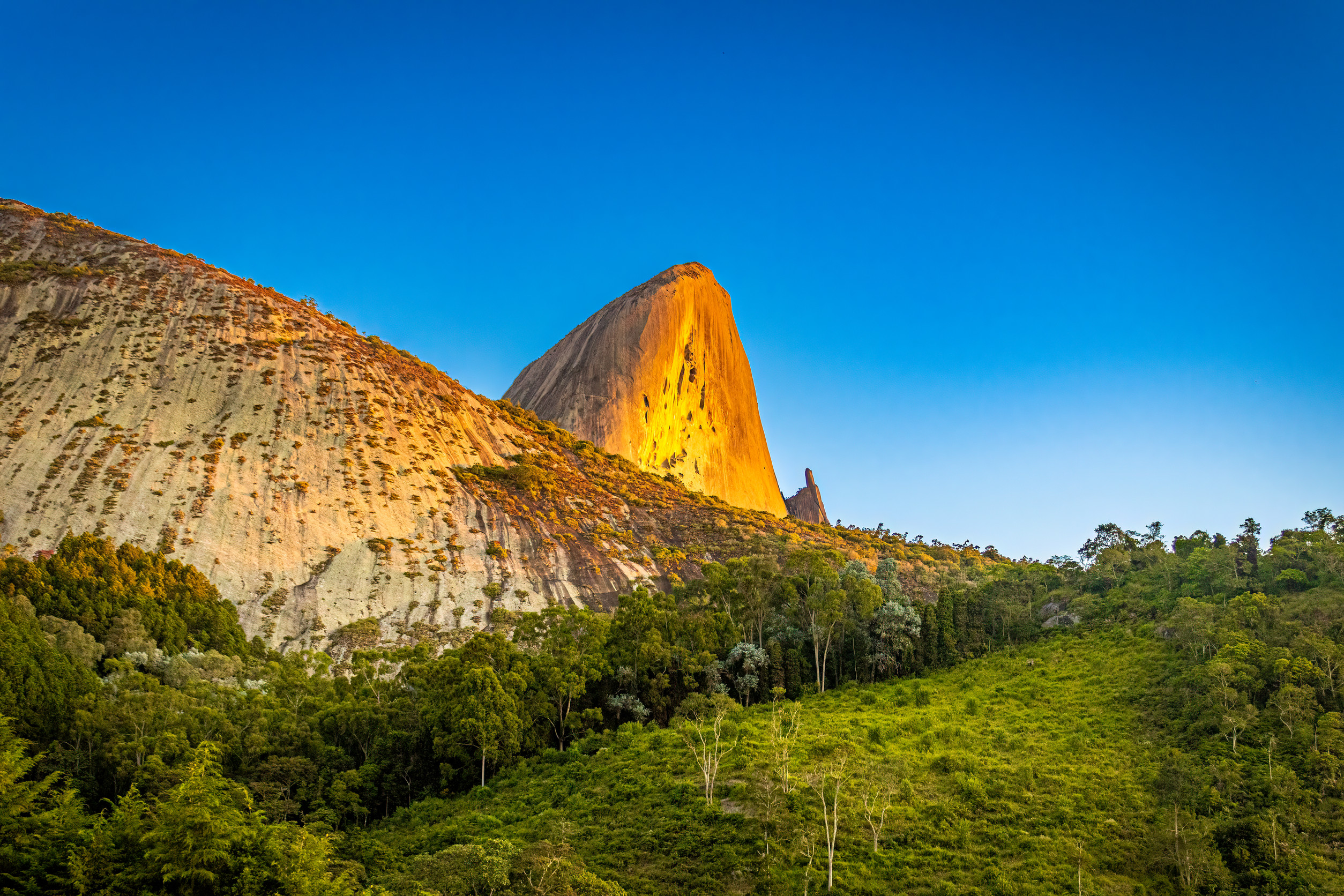 Pedra Do Lagarto In Pedra Azul Domingos Martins State