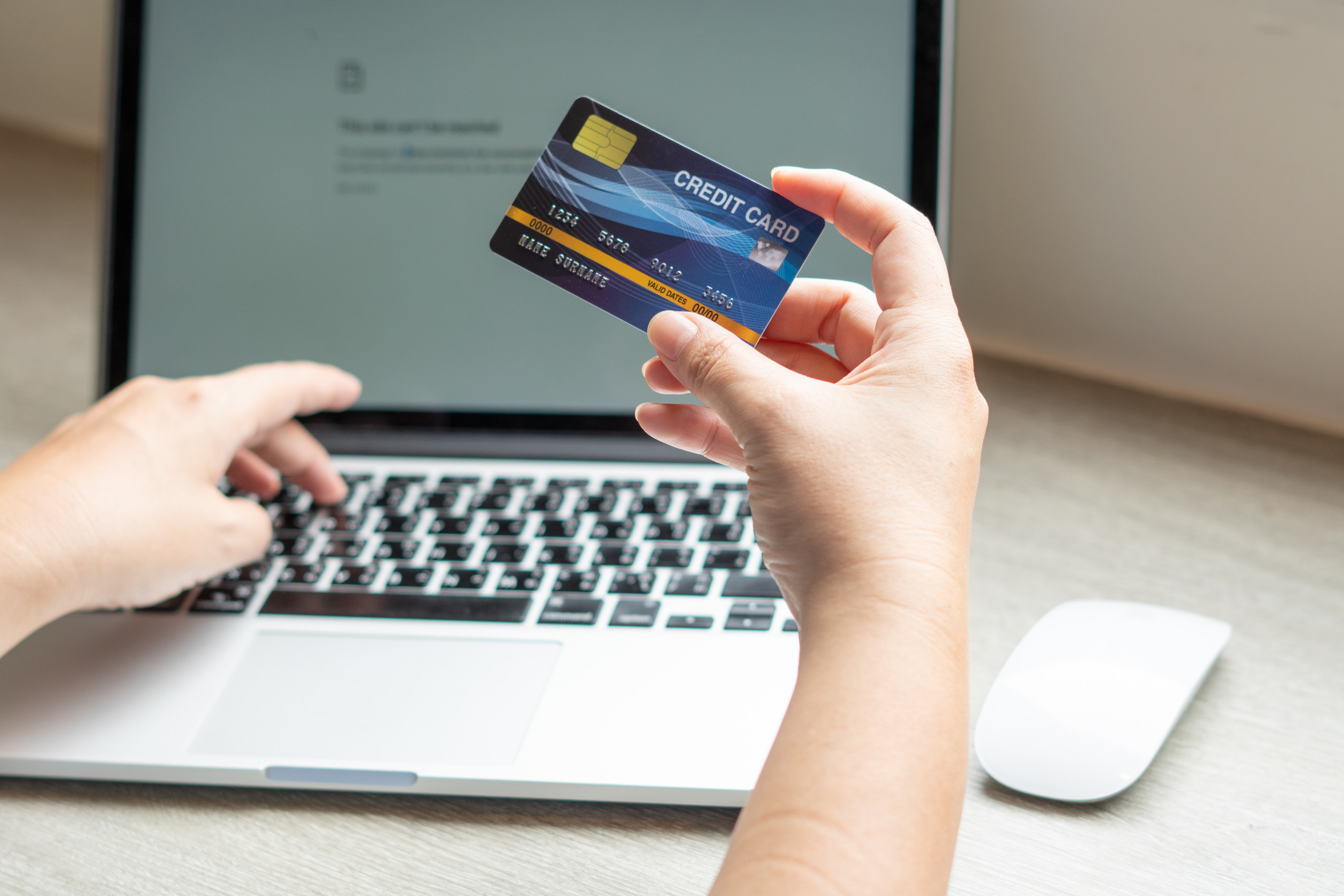 Zakelijke Vrouw Hand Houden Creditcard Om Te Winkelen Internet Online